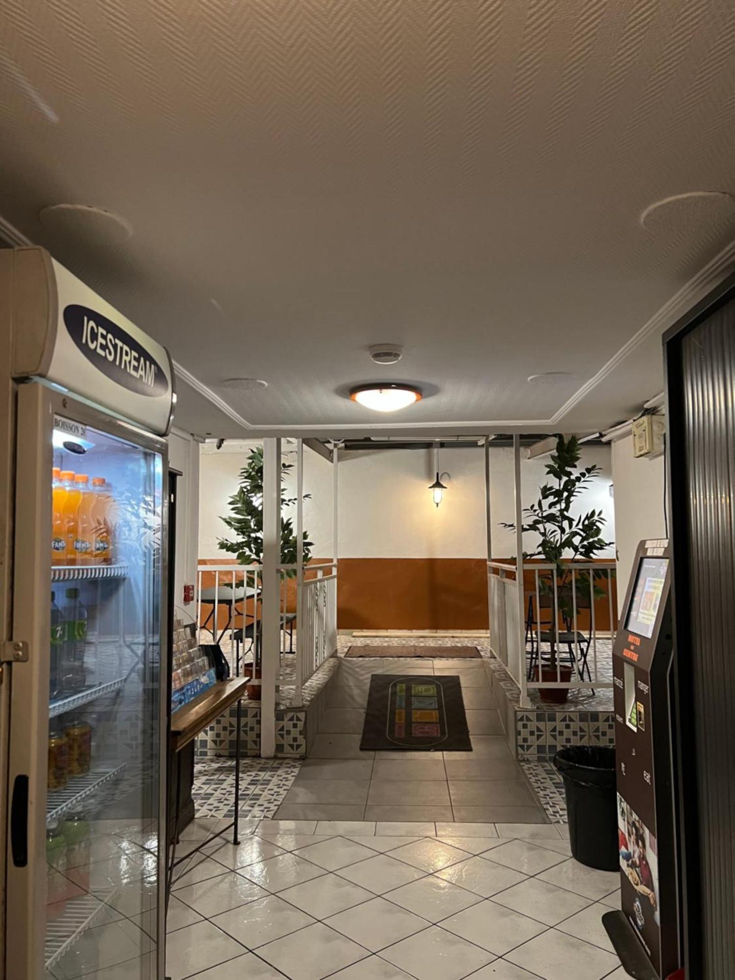 סיינט דניס Hotel Du Centre מראה חיצוני תמונה